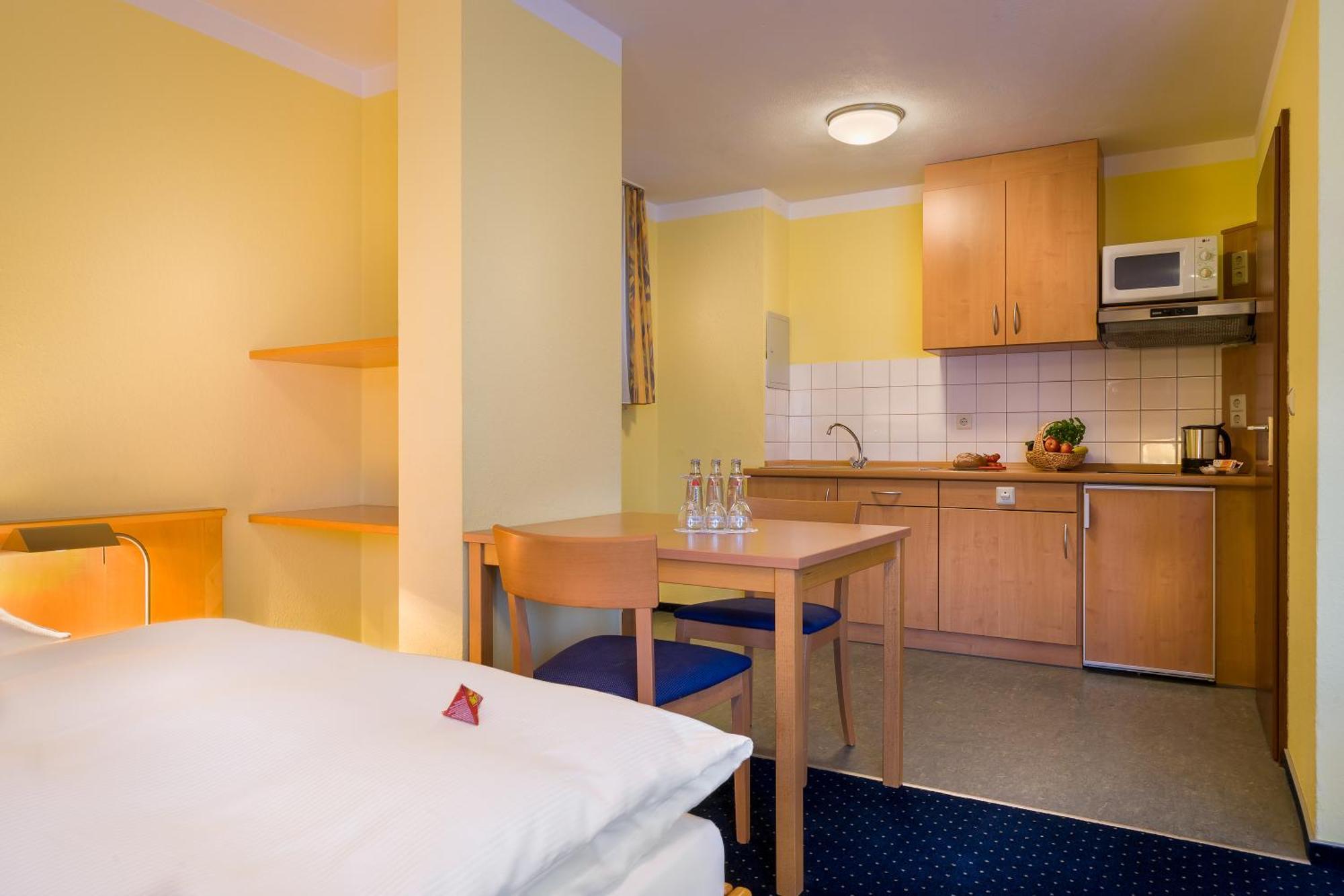 Acora Karlsruhe Zentrum Living The City - Apartments Zewnętrze zdjęcie